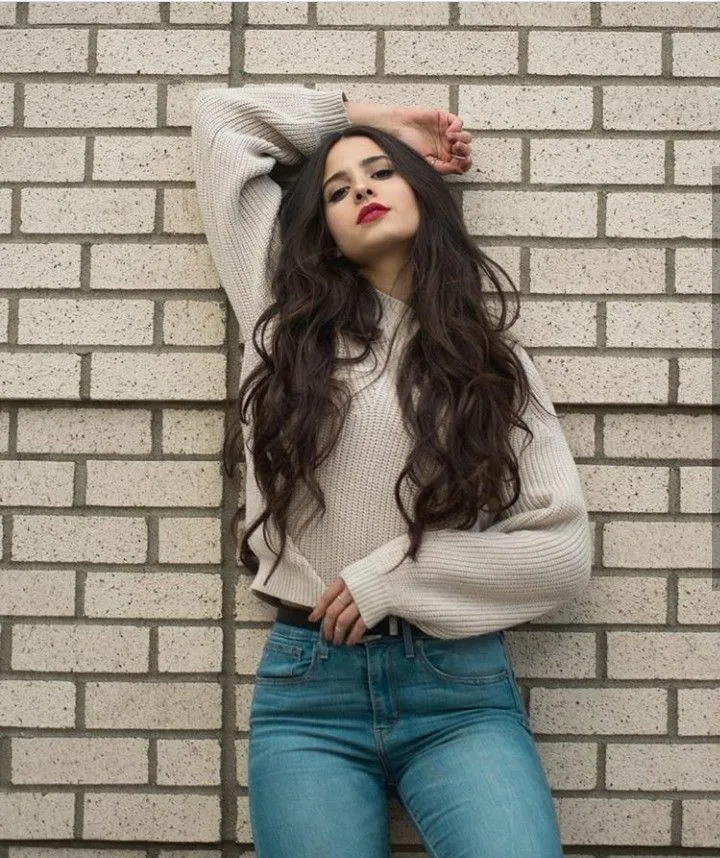 attitude girl pic for dp