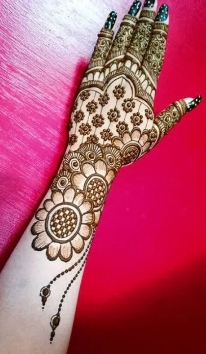 back side hand mehndi design photo