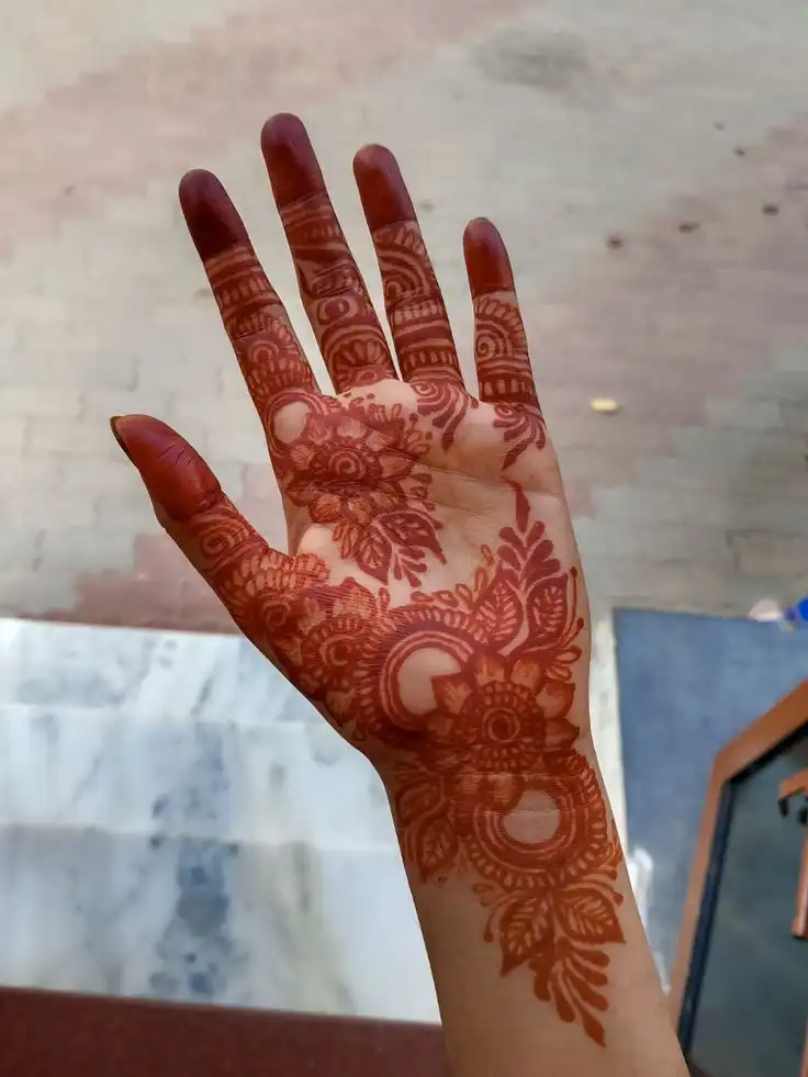 beautiful front hand mehndi design images