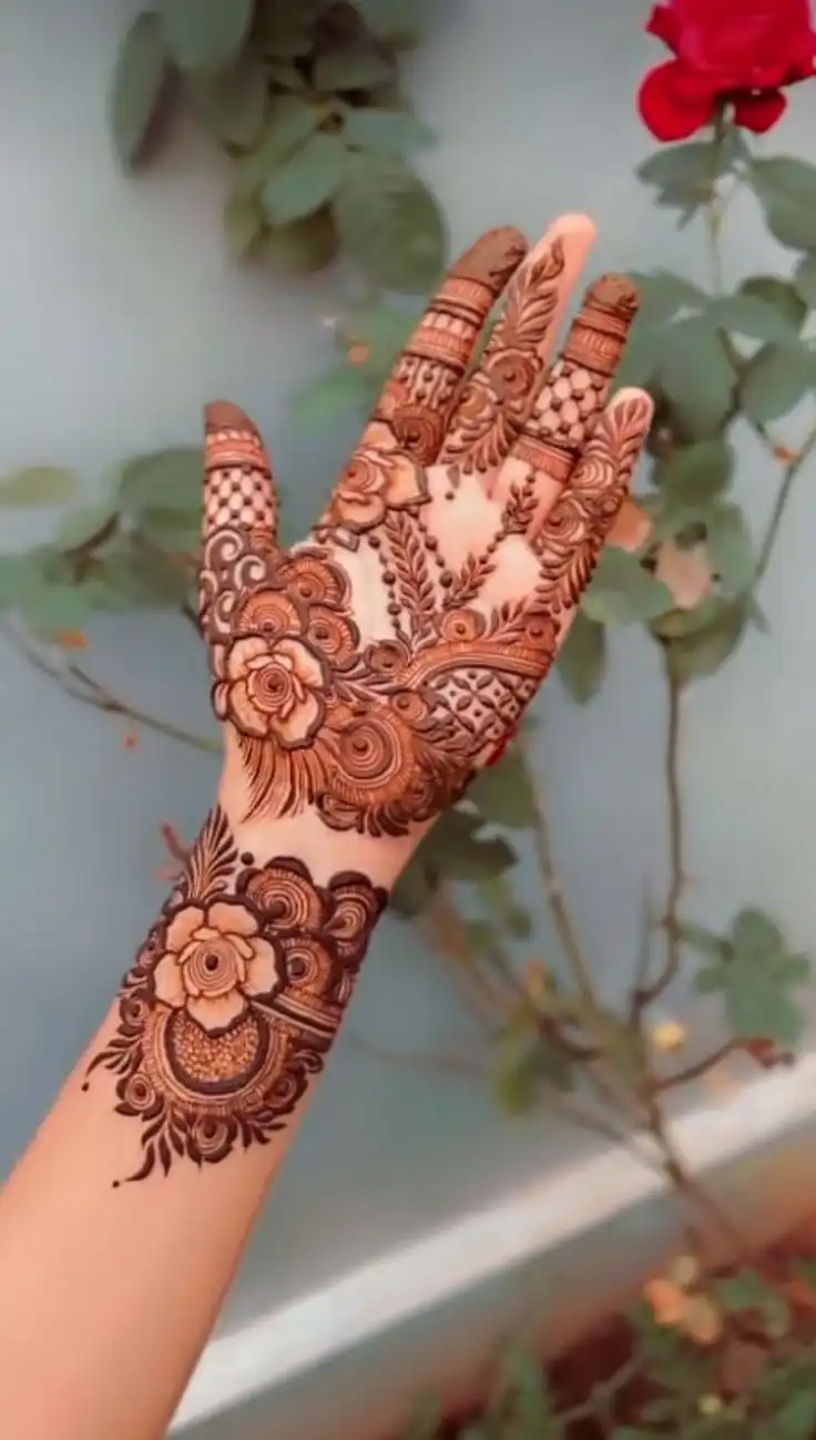beautiful front hand mehndi design photos