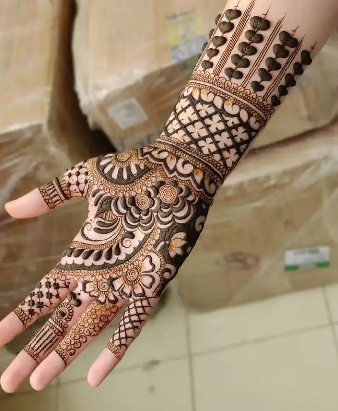 beautiful front hand mehndi design photos