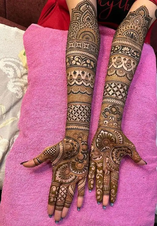 beautiful full hand mehndi design pic