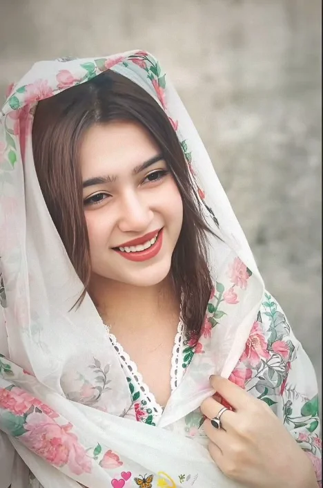 beautiful girl photo for profile picture