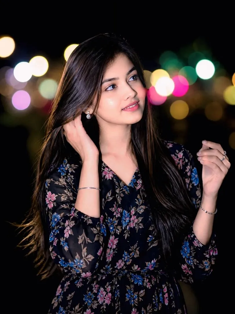 Beautiful Girl Profile Picture
