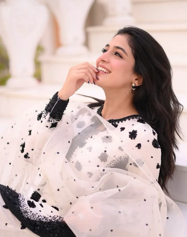beautiful girls dp