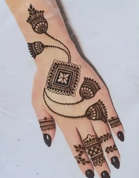best simple mehndi design