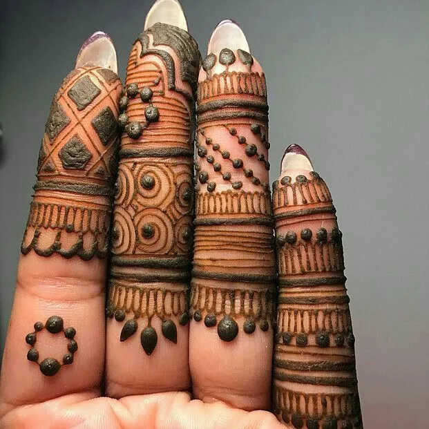 Easy Simple Finger Mehndi Design