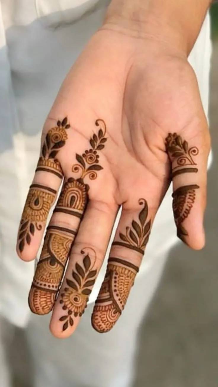 easy finger mehndi design pic