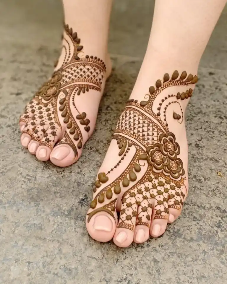 easy leg mehndi design pics
