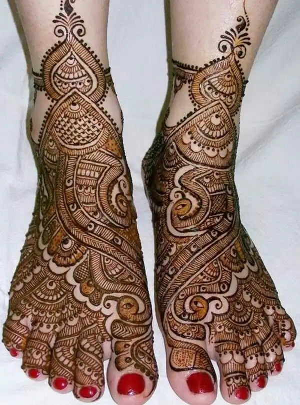 easy leg mehndi design picture