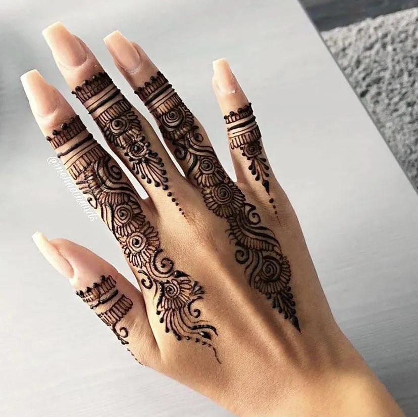 finger mehndi design images