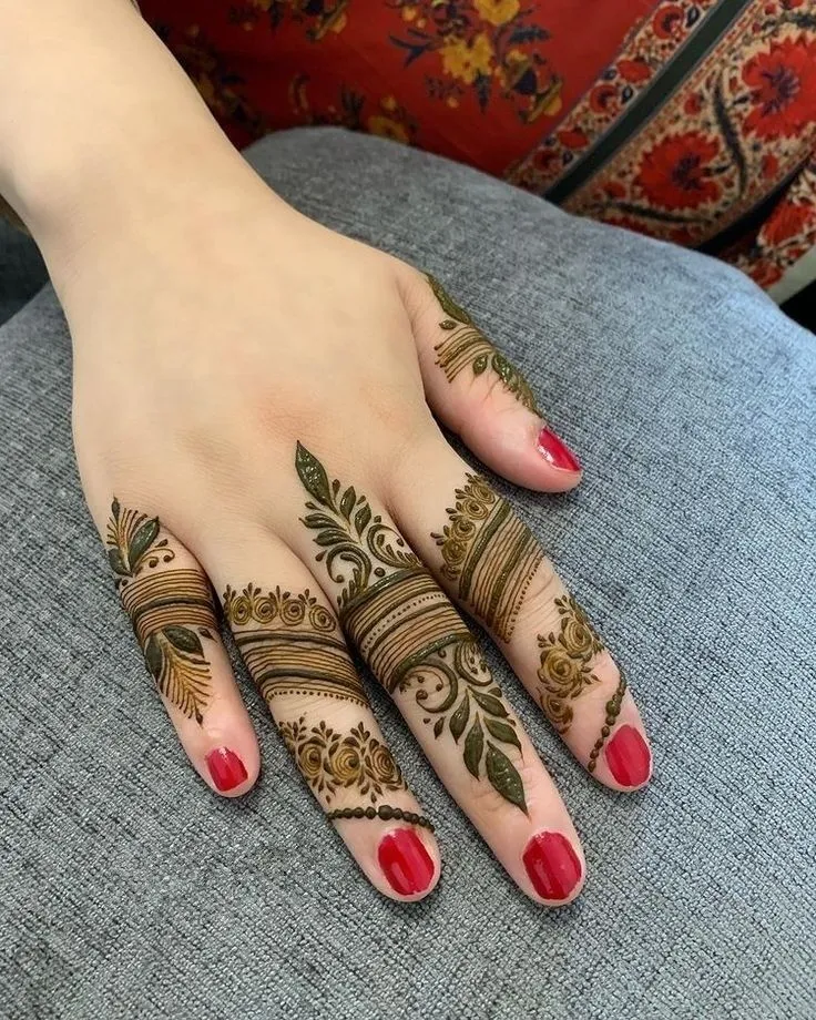 finger mehndi design photos