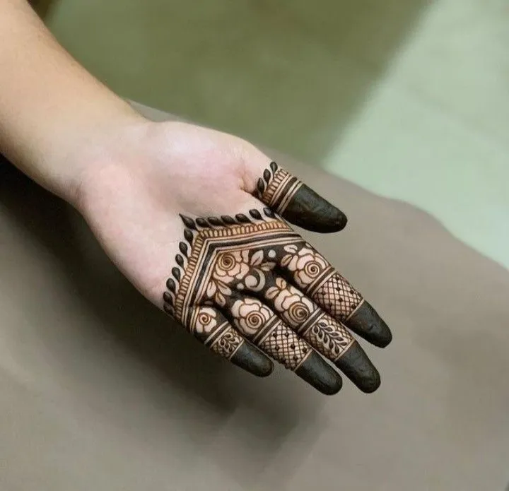 front finger mehndi design photos