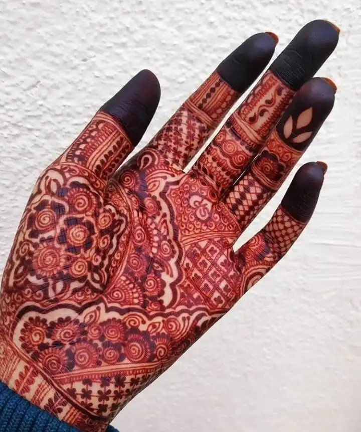 front hand mehndi