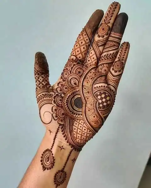 front hand mehndi pics
