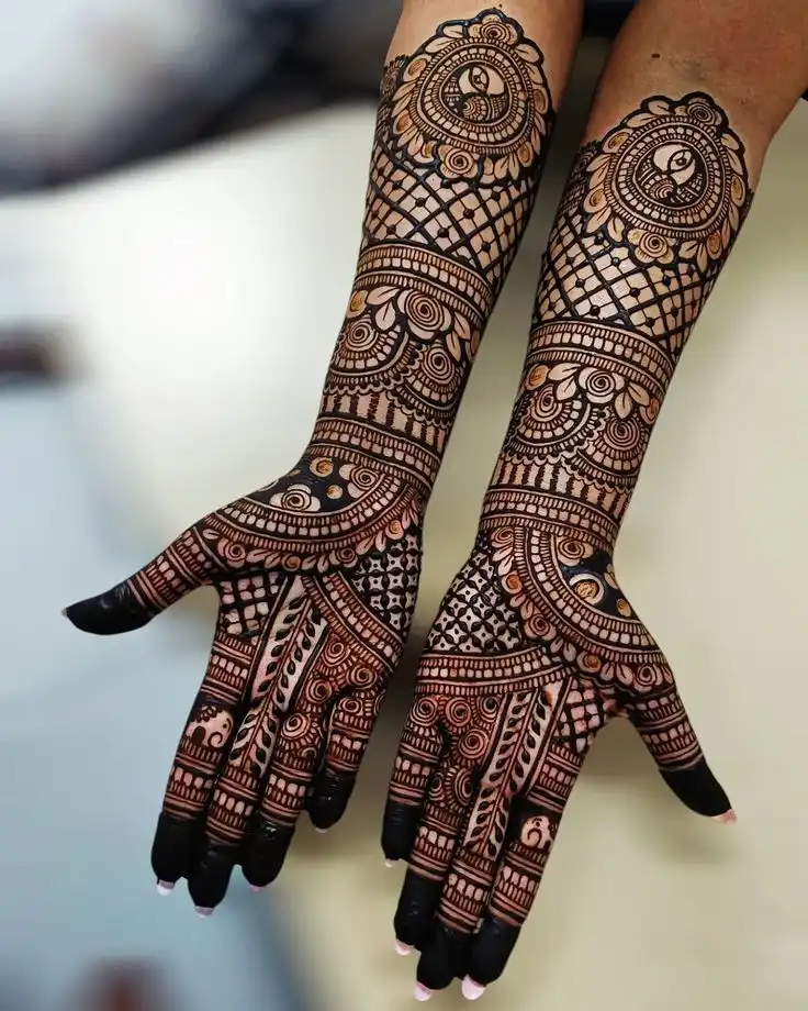 full hand mehndi design photo