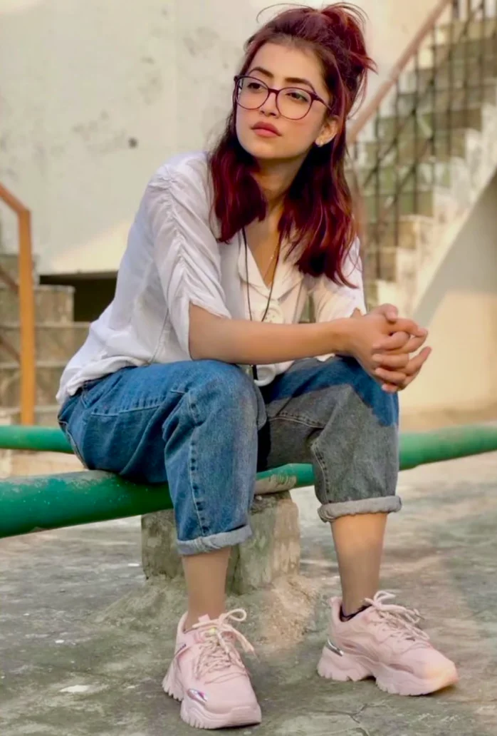 girl pic simple