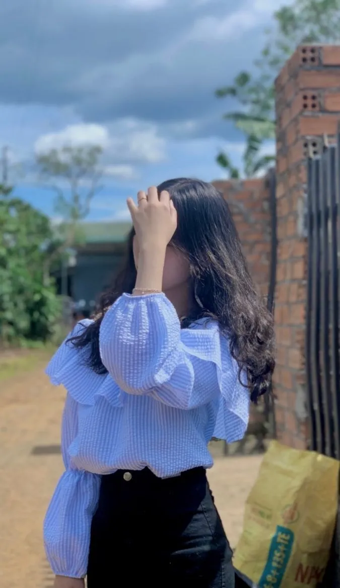 Hidden Face Dp For Girls