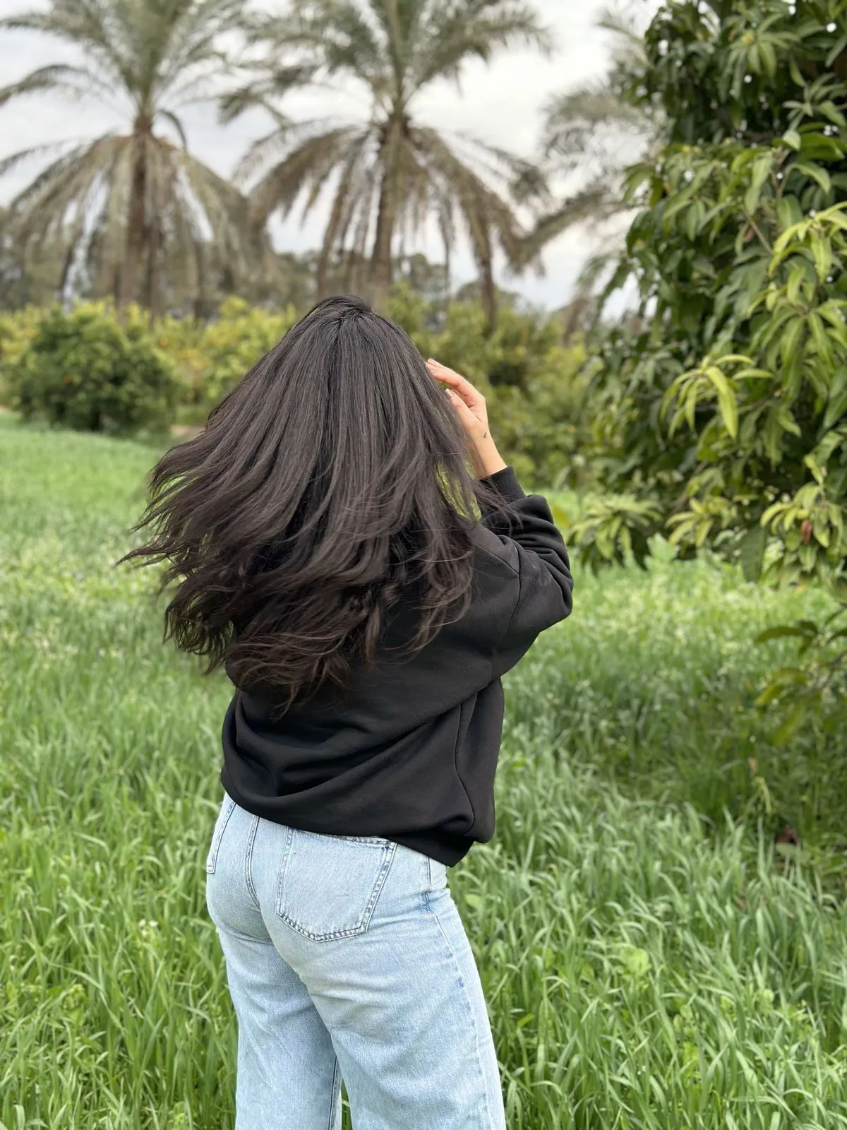 hidden face girl photo