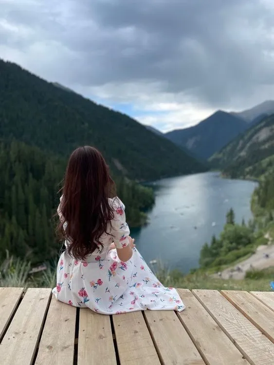 hidden face girl photos