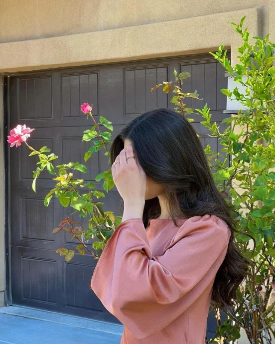 Hidden Face Dp For Girls