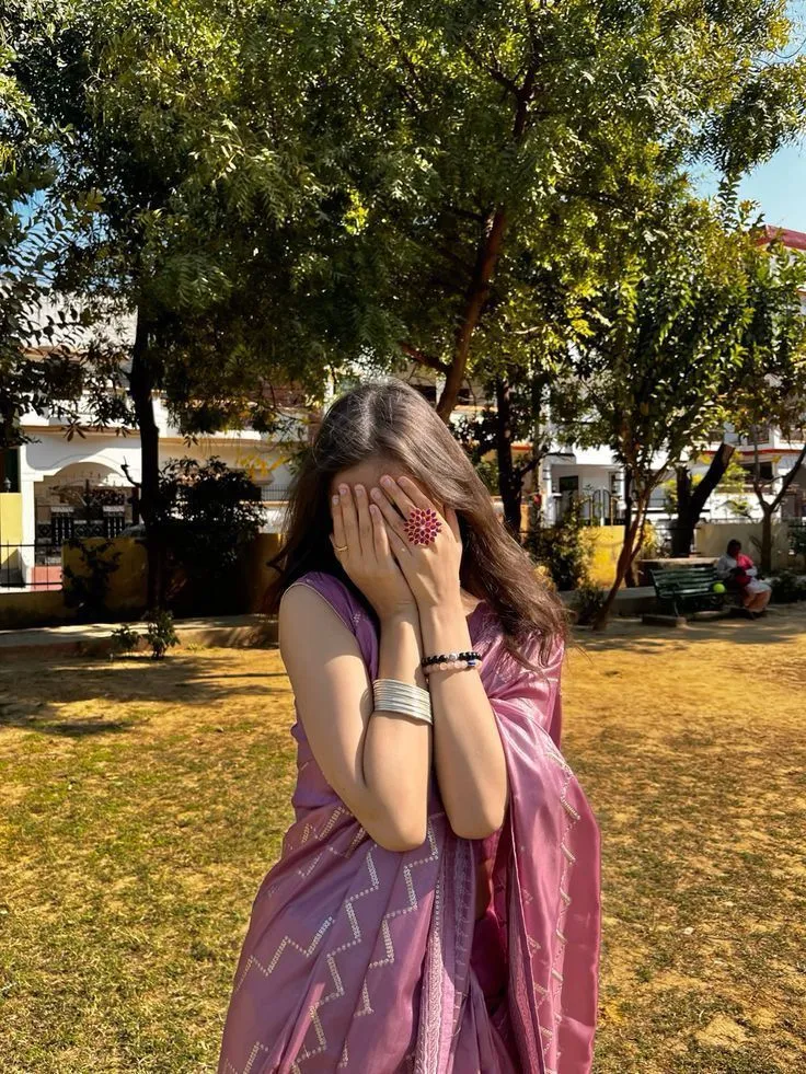 Hidden Face Profile Photo For Girls