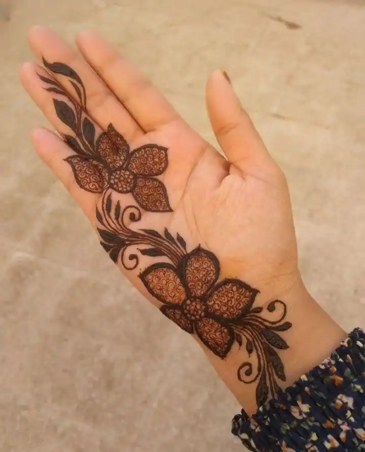 latest mehndi design picture
