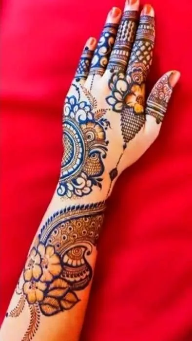 Left Hand Back Mehndi Design