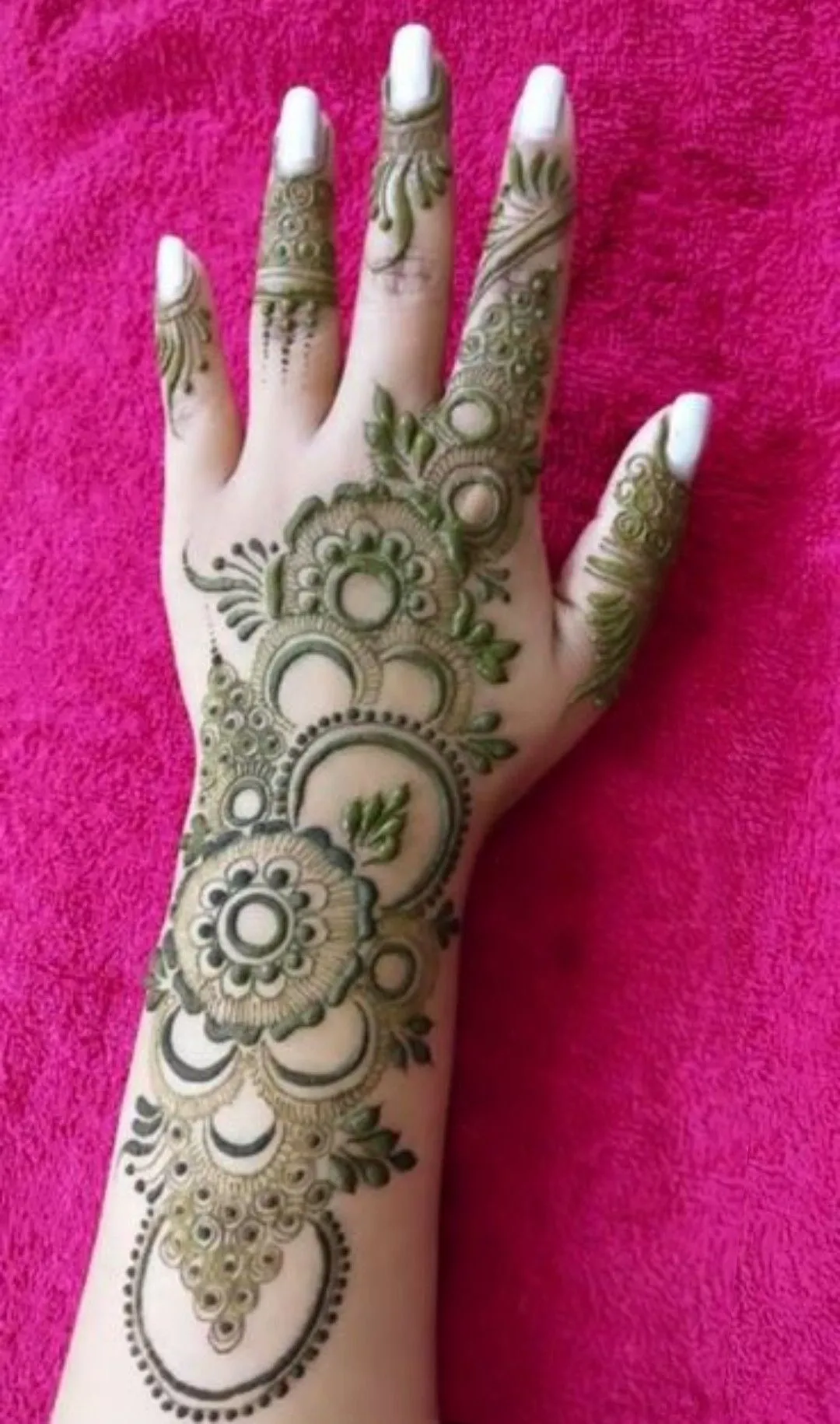 Left Hand Back Side Mehndi Design Dp