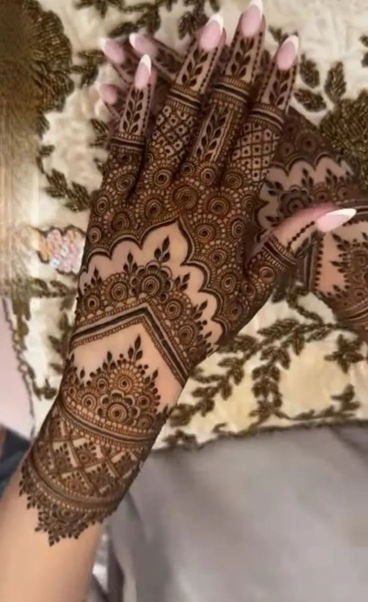 left hand back side mehndi design picture