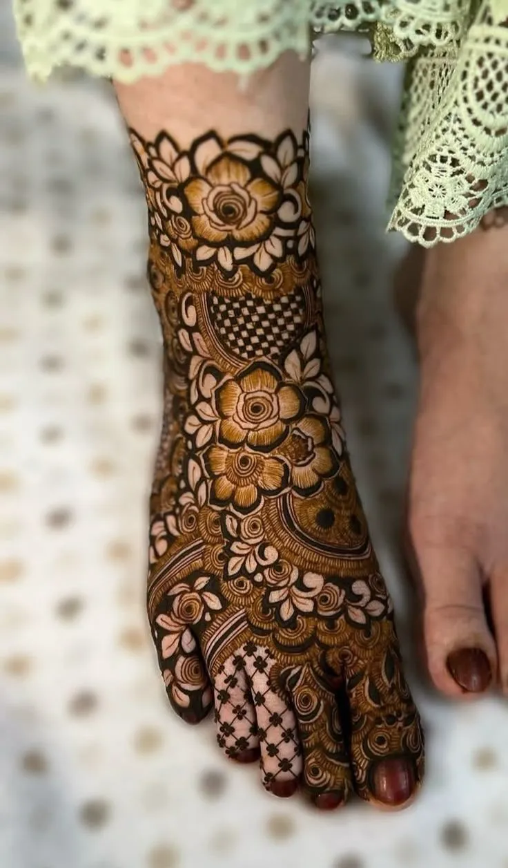 Leg Mehndi Design
