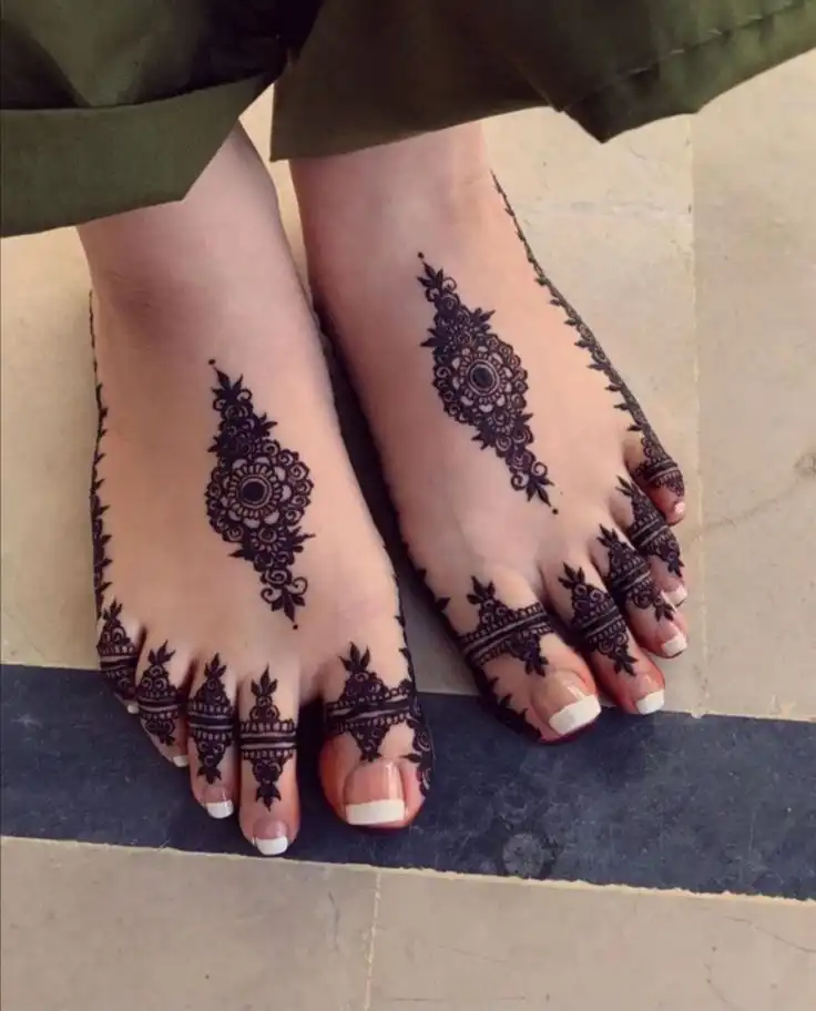 leg mehndi design photos