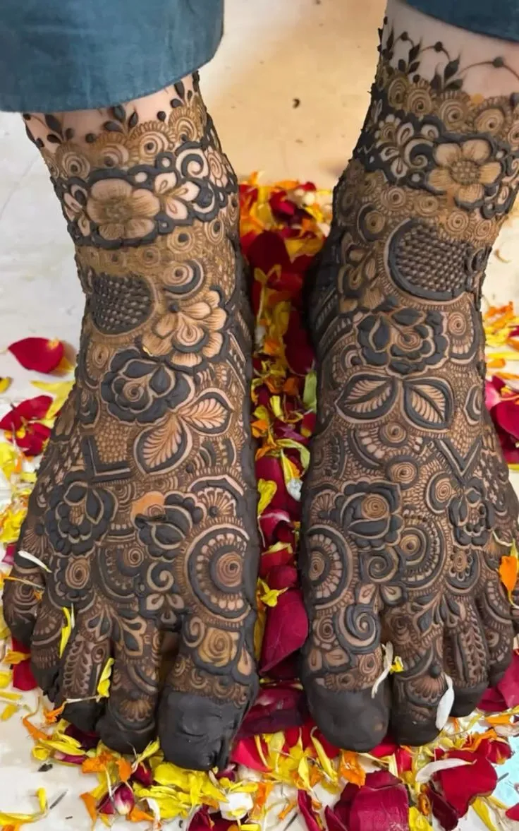Leg Mehndi Design Pics