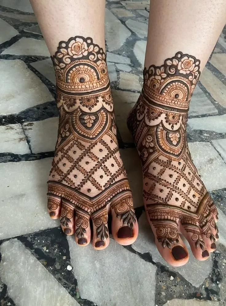 Leg Mehndi Design Pictures