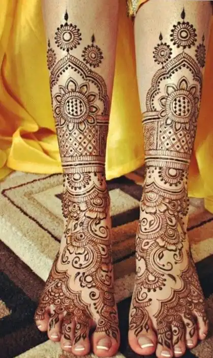 leg mehndi pic