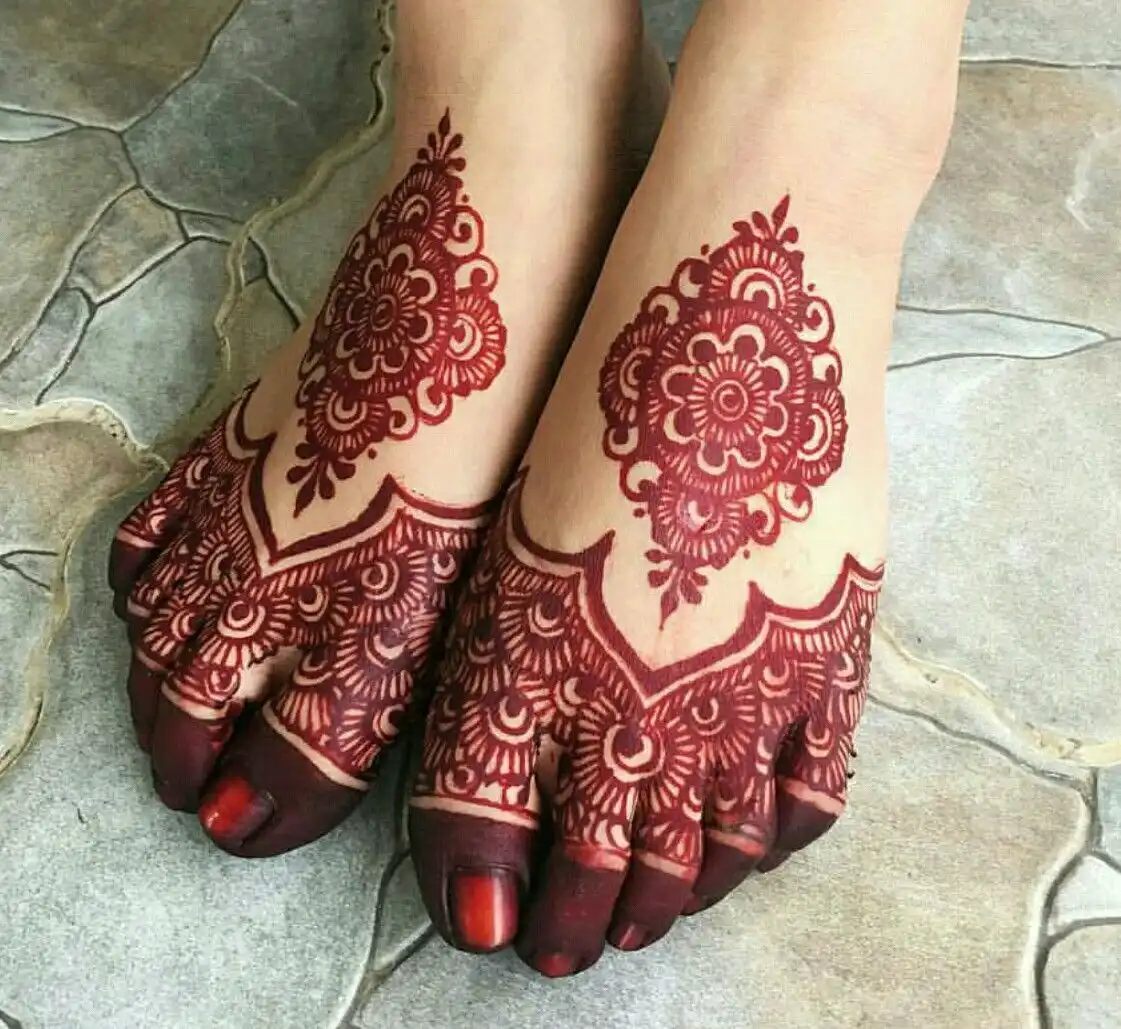 leg simple mehndi design pictures