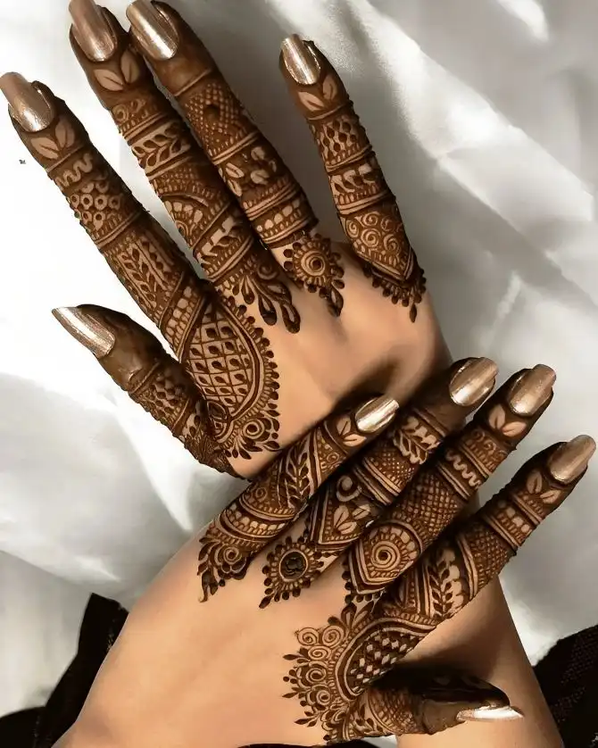 mehndi designs photo