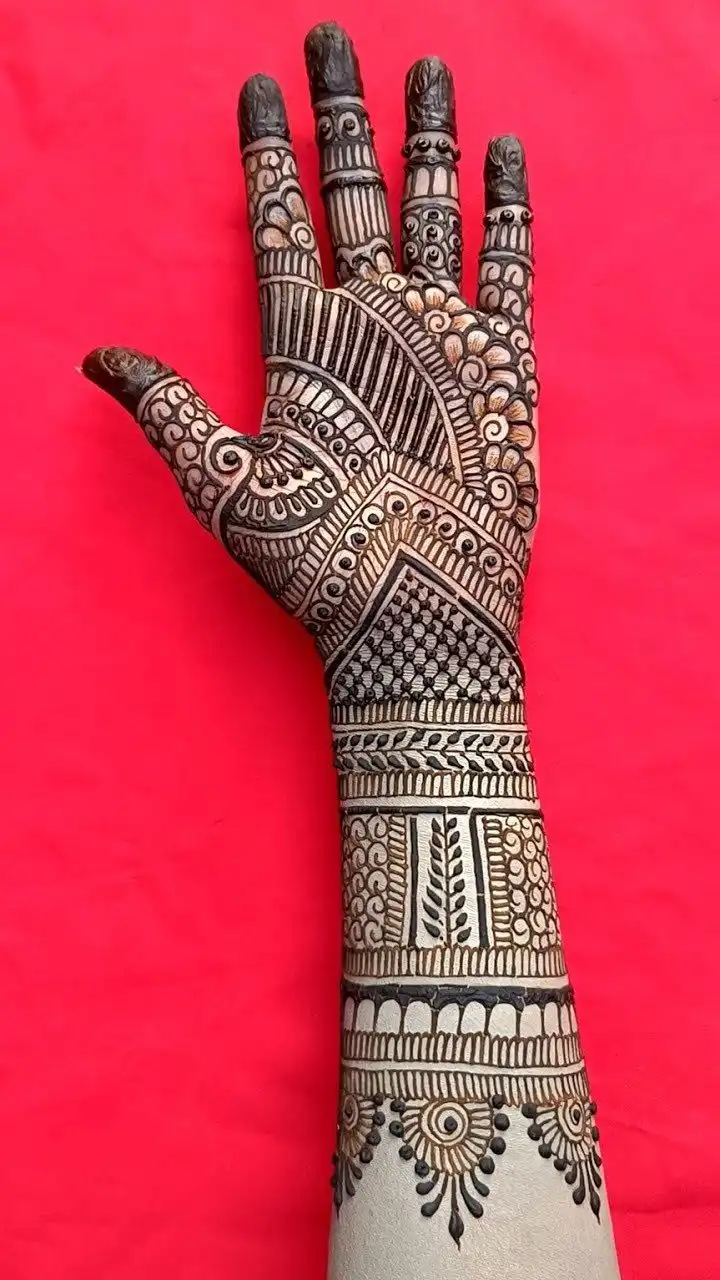 mehndi designs pictures