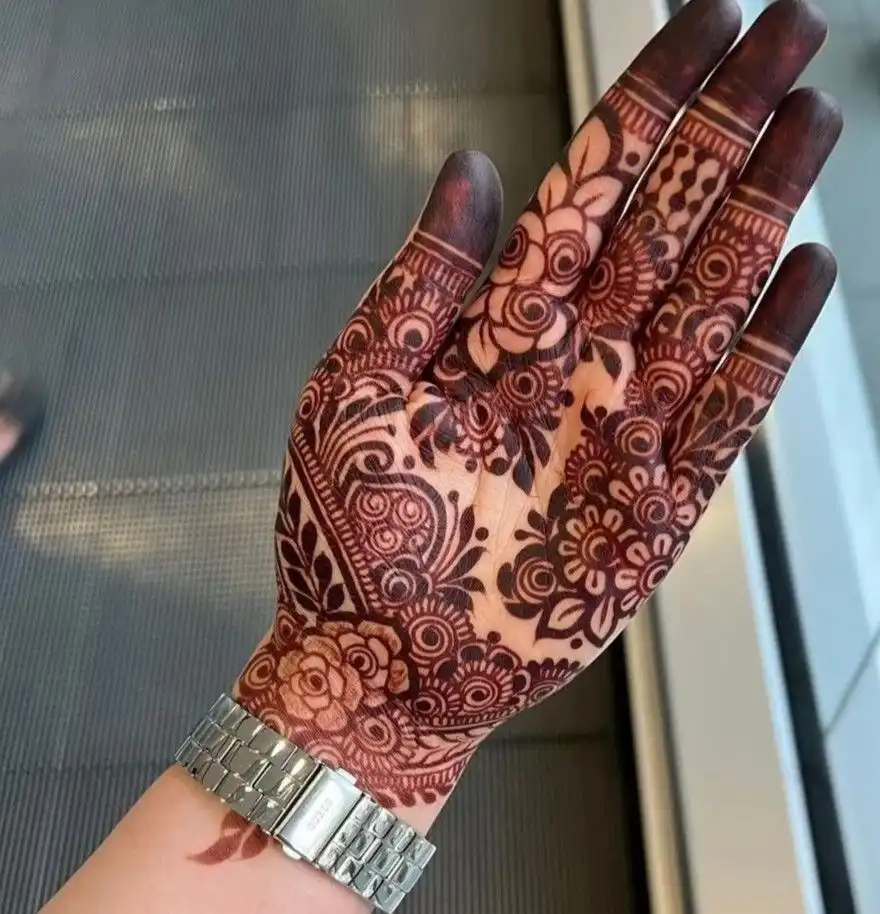 modern front hand mehndi design