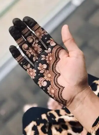 modern front hand mehndi designs pictures