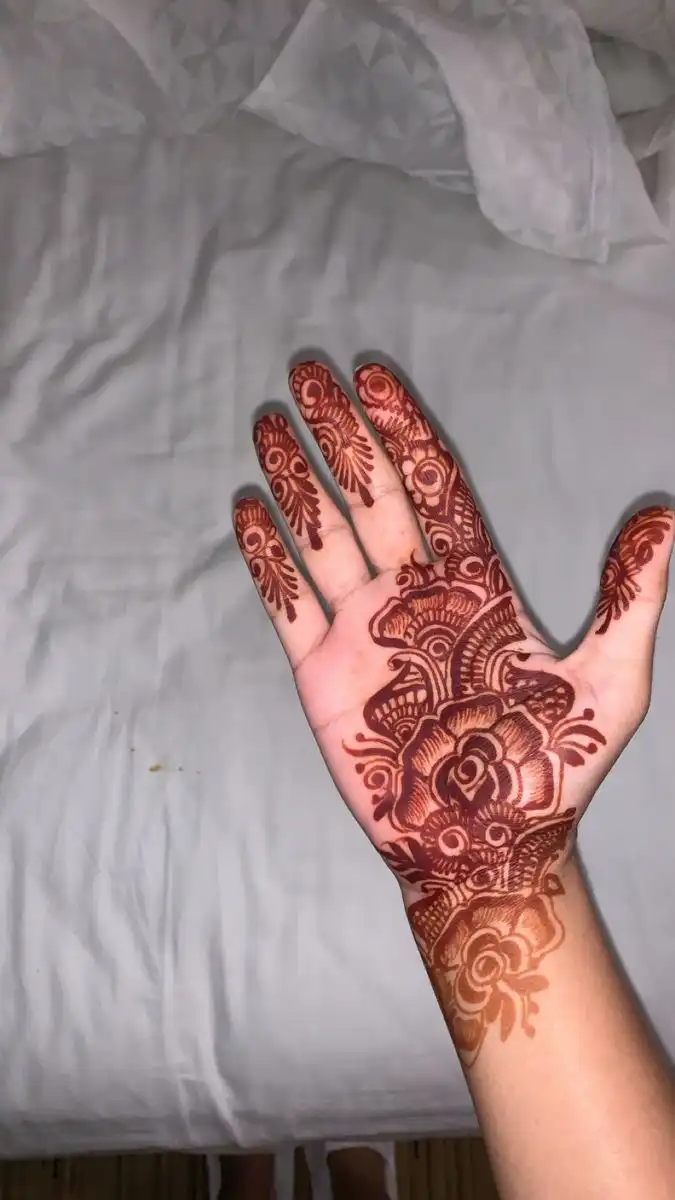modern front hand mehndi designs pictures