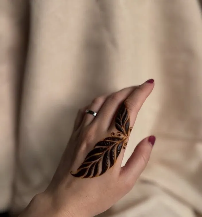 only finger mehndi design images