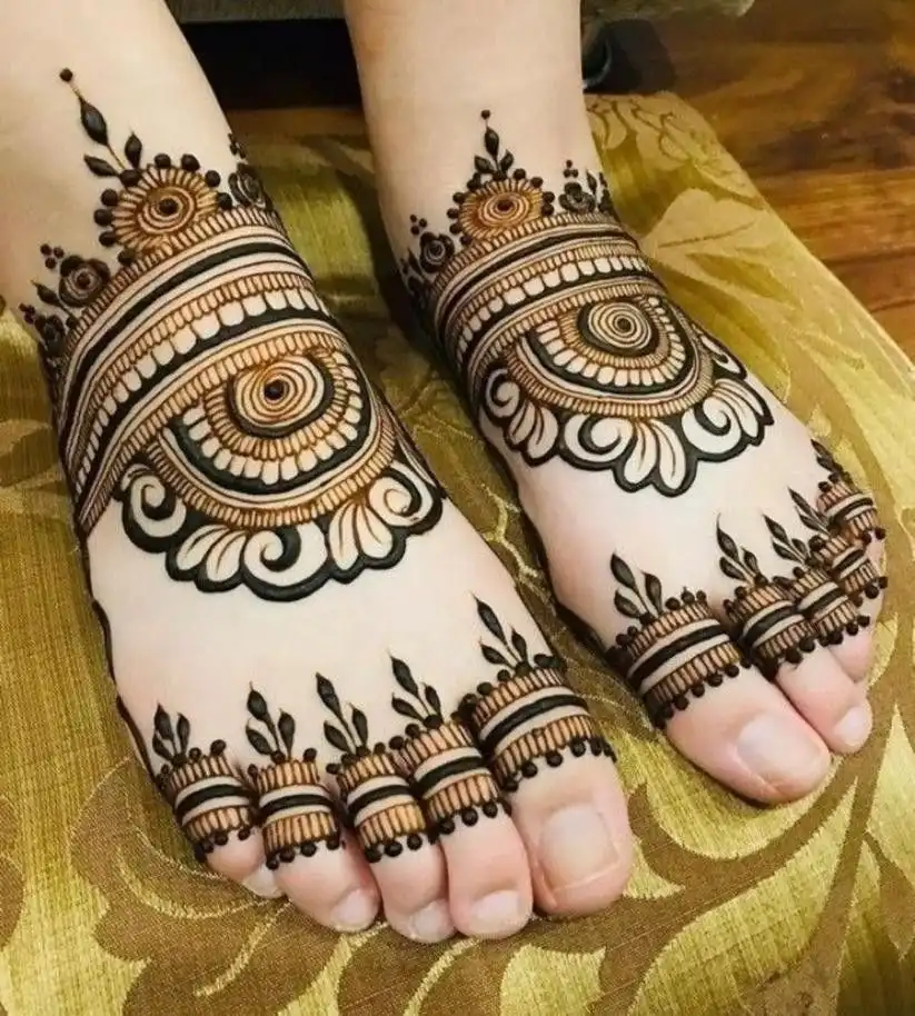 pair ki mehndi design simple