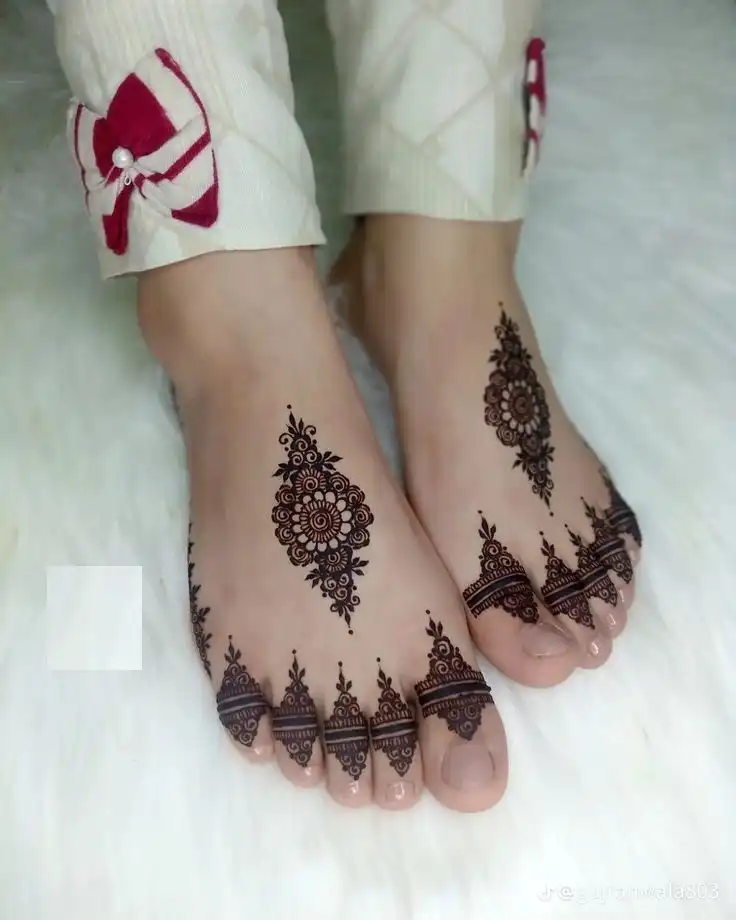 pair ki mehndi image