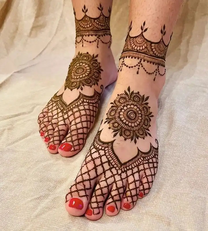 pair mehndi design images