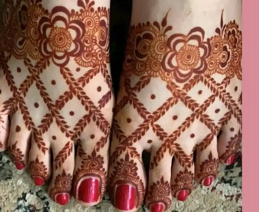 pair mehndi design simple