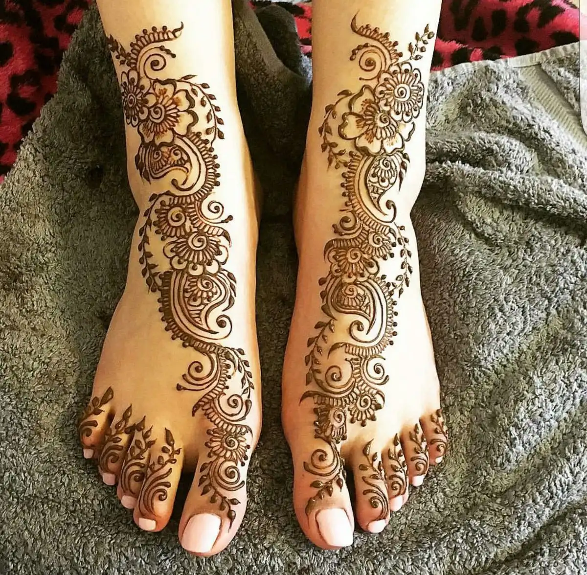 per mehndi design image