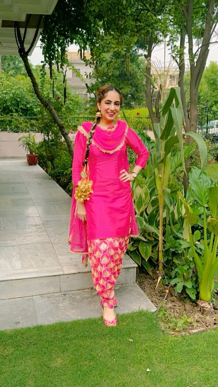 Punjabi Girl Image