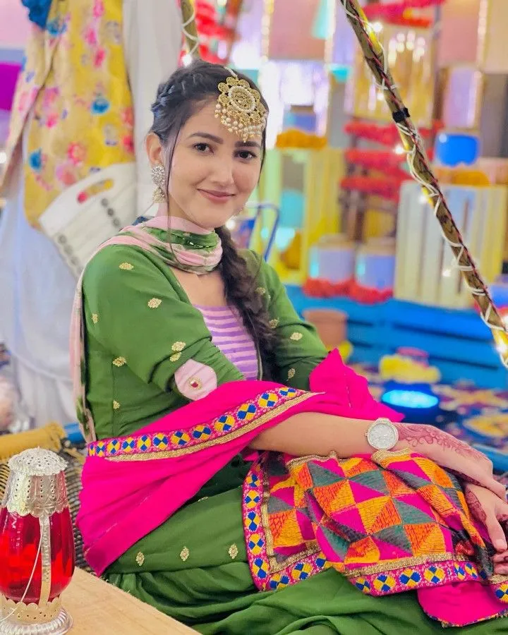 punjabi girl photo