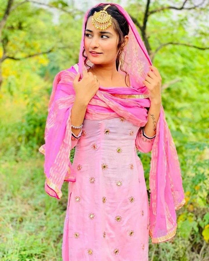 punjabi girl pic